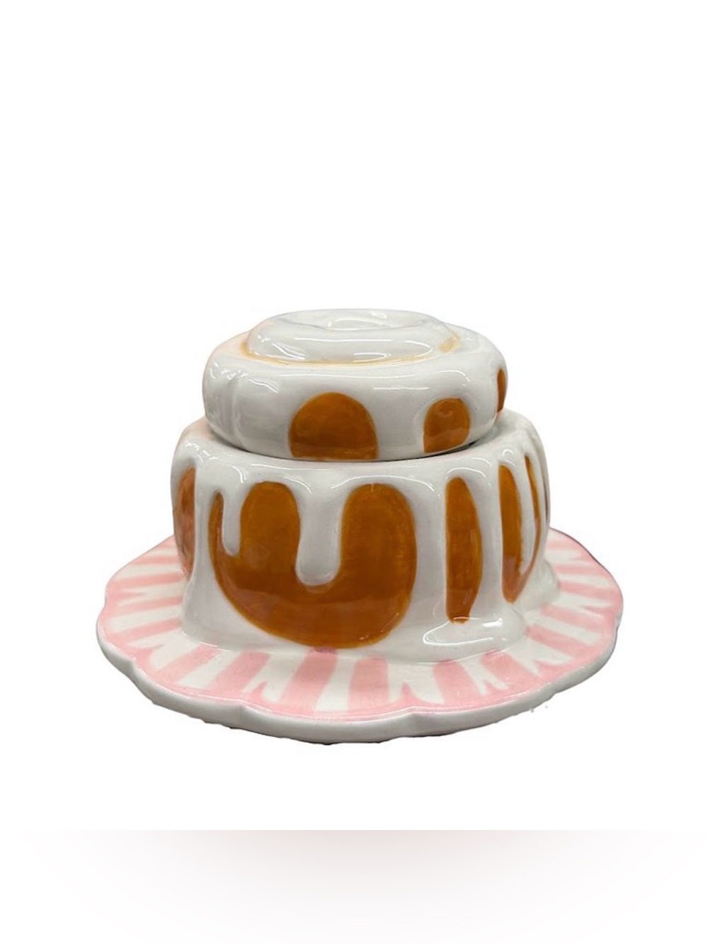 Frosted Cinnamon Bun Scented Soy Candle - ENCHANTÉ